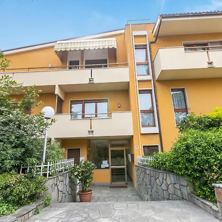 Sweet Silvana - With Terrace & Parking - Happy
